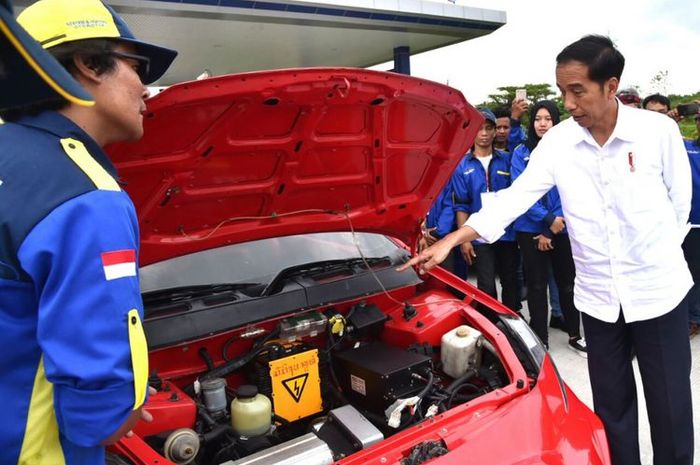 Presiden Jokowi  Ingin Indonesia  Produksi Mobil  Listrik  