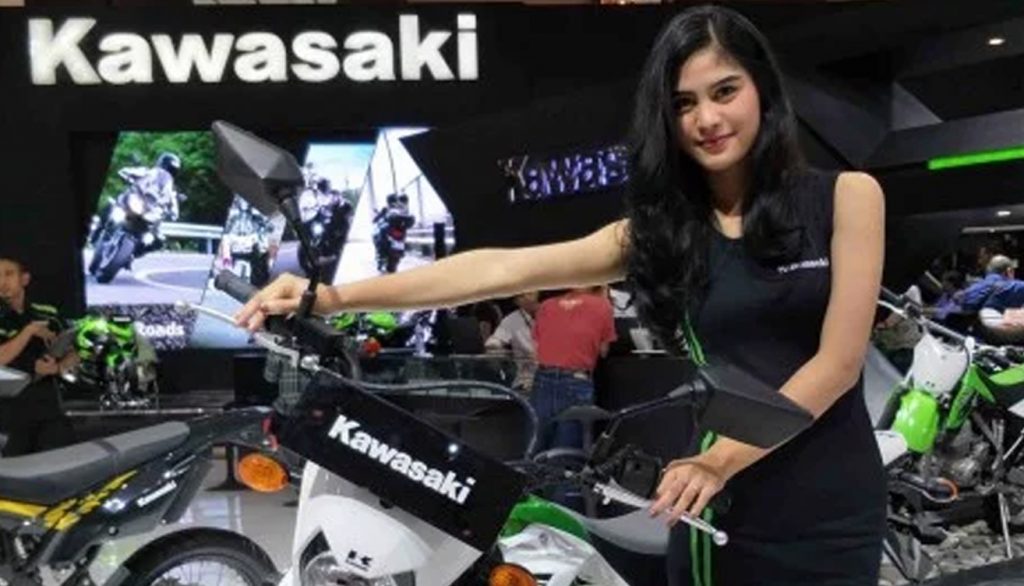 Kawasaki Z H Naked Bike Penerus Kawasaki Z Dengan Mesin My XXX Hot Girl