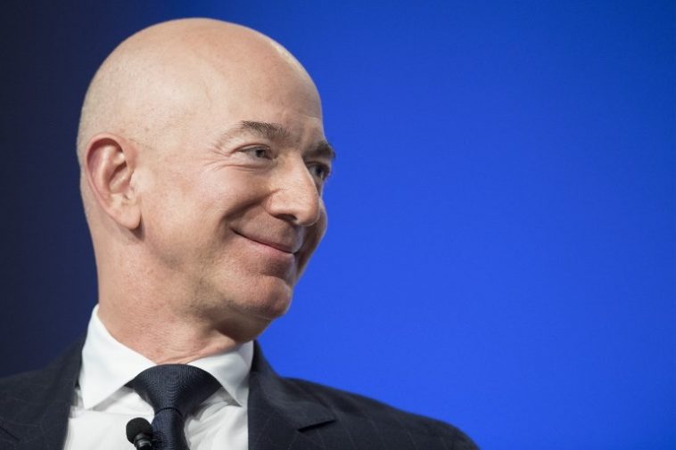 Kekayaan Meningkat Jeff  Bezos  Beli Penthouse Mewah  di New 